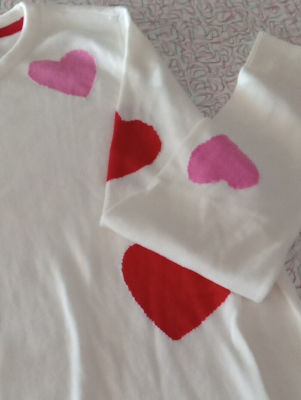 Apt. 9 Valentines Day White Crewneck Sweater with Red and Pink Hearts - Picture 5 of 7